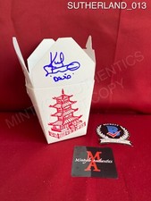 Kiefer Sutherland autografado assinado The Lost Boys caixa chinesa adereço Beckett certificado de autenticidade comprar usado  Enviando para Brazil