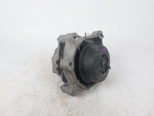 685940703 supporto motore usato  Torre del Greco