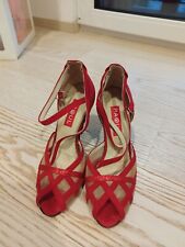 Scarpe ballo rosse usato  Val Masino