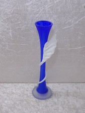 Winged glass design d'occasion  Expédié en Belgium