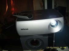 Infocus beamer in2104 gebraucht kaufen  Berlin