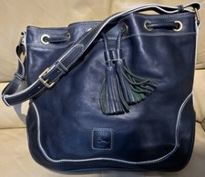 Dooney bourke navy d'occasion  Expédié en Belgium