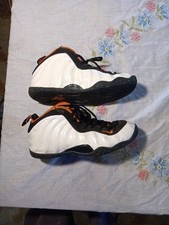 Nike Air Foamposite One masculino tamanho 7.5 branco 2011.  Halloween 314996-466  comprar usado Nike Air Foamposite One masculino tamanho 7.5 branco 2011.  Halloween 314996-466  comprar usado  Enviando para Brazil