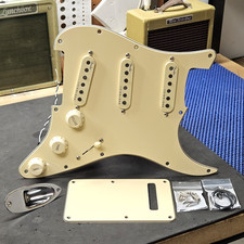 2021 fender usa d'occasion  Expédié en Belgium