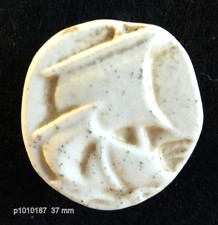 Bouton ancien resine d'occasion  Trévières