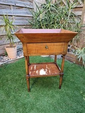Petite table travailleuse d'occasion  Grasse