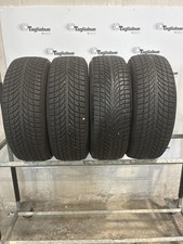 Set gomme 235 usato  Villasanta