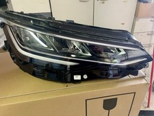 Faro anteriore destro usato  Genova