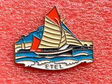 T04 pins voilier d'occasion  La Roche-sur-Yon