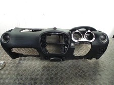 Nissan juke dashboard for sale  CARDIFF