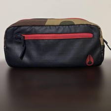 Usado, Bolsa tiracolo Nixon Body Bag unissex preta vermelha comprar usado  Enviando para Brazil
