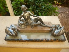 Sculpture femme cygnes d'occasion Sculpture femme cygnes d'occasion  Toulon-