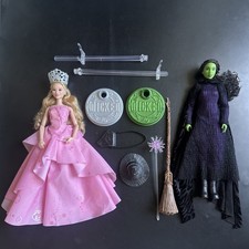Lote exclusivo de bonecas Mattel Wicked Movie Deluxe Glinda & Elphaba para um bom vestido rosa comprar usado  Enviando para Brazil