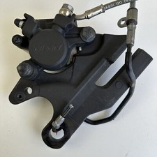 Pinças de freio traseiras Triumph Tiger 800 XR 2019 com bloco de montagem T2025057 comprar usado  Enviando para Brazil