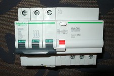 Disjoncteur differentiel tetra d'occasion  Barr