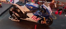 Motocicleta Maisto diecast FIAT Yamaha M1, MotoGP J. Lorenzo #99 ?escala 1/10 comprar usado Motocicleta Maisto diecast FIAT Yamaha M1, MotoGP J. Lorenzo #99 ?escala 1/10 comprar usado  Enviando para Brazil