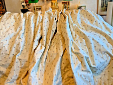 Exquisite huge silky for sale  KELSO