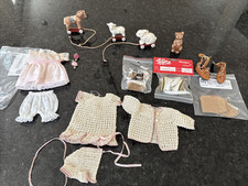 Accesorios de cerámica para muñecas, ropa, zapatos y juguetes de cerámica, algunos vintage segunda mano  Embacar hacia Mexico