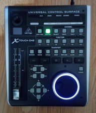 Behringer touch one usato Behringer touch one usato  Genova