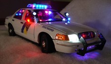 LUZES LED FUNCIONAIS Ford Crown Vic Police Interceptor 2008 polícia estadual NJ 1/18 comprar usado  Enviando para Brazil