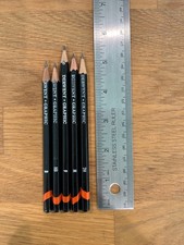 Set derwent graphic for sale  Allendale