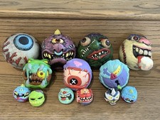 Kidrobot MADBALLS TCFC & Just Play Foam Monster Ball 4” & tamanho mini comprar usado  Enviando para Brazil