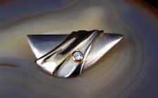 Brosche silber zirkonia gebraucht kaufen Brosche silber zirkonia gebraucht kaufen  Nürnberg