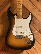 Guitarra elétrica Fender Japan ST57-55 2TS década de 1980 comprar usado Guitarra elétrica Fender Japan ST57-55 2TS década de 1980 comprar usado  Enviando para Brazil
