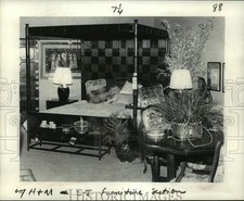 1979 Press Photo Móveis Estilo Oriental em Unidades Móveis Loja de Departamento comprar usado  Enviando para Brazil