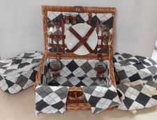 Picnic basket set for sale  MANNINGTREE
