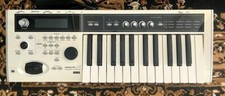 korg micro x d'occasion  Expédié en Belgium