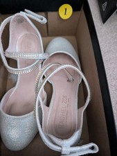 Girls dress shoes for sale  Mays Landing