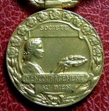 Médaille art déco d'occasion  Nice-