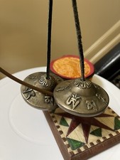 Hand carved brass d'occasion  Expédié en Belgium