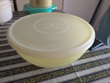 tupperware 26 cup bowl for sale  Port Charlotte