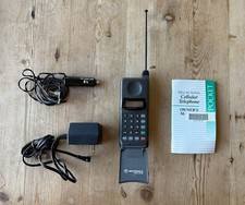 Celular de bolso 1996 Motorola Deluxe Alpha Dynasty dourado flip comprar usado Celular de bolso 1996 Motorola Deluxe Alpha Dynasty dourado flip comprar usado  Enviando para Brazil