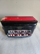 Brinquedo acordeão vintage cromático Magnus • Preto e vermelho • Danificado, mas funciona • Década de 1950 comprar usado  Enviando para Brazil