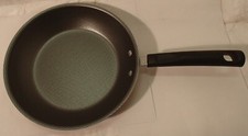 Frigideira Tramontina vermelha antiaderente 8" comprar usado  Enviando para Brazil