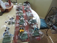 NFL LOOSE MCFARLANE LEGENDS: ALLEN, MARINO, STARR, BUTKUS, YOUNG, SANDERS++ comprar usado  Enviando para Brazil