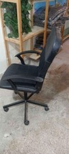 Used chair black d'occasion  Expédié en Belgium