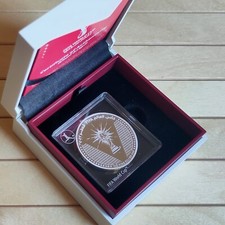 Moeda bullion de prata "troféu" Copa do Mundo FIFA Qatar 2022 1 Oz com caixa e certificado de autenticidade comprar usado  Enviando para Brazil
