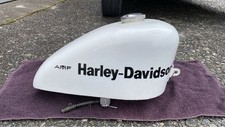 Réservoir carburant harley d'occasion  Expédié en France