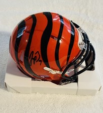 Mini capacete assinado por Joe Burrow Cincinnati Bengals certificado de autenticidade comprar usado  Enviando para Brazil