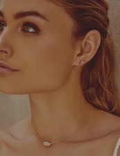 Colar usado Kendra Scott Ever Rhd 970 tom prata , usado comprar usado Colar usado Kendra Scott Ever Rhd 970 tom prata , usado comprar usado  Enviando para Brazil