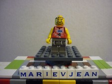 Minifig lego personnage d'occasion  Saint-Priest-Taurion