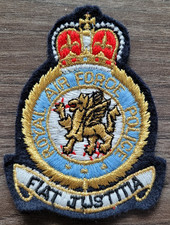 Ecusson brodé royal d'occasion  Danjoutin