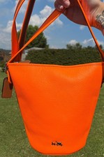 Bolsa de ombro Coach couro autêntica laranja média feminina NEON RARA, usado comprar usado Bolsa de ombro Coach couro autêntica laranja média feminina NEON RARA, usado comprar usado  Enviando para Brazil