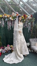 Kellys bridal luxurious for sale  READING