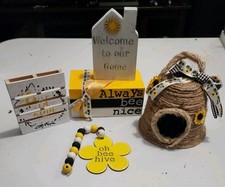 Bee themed tiered for sale  Park Hills