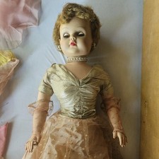 Boneca de Borracha Cinderela Vintage Grande Caixa Original e Vestido e Sapatos comprar usado  Enviando para Brazil